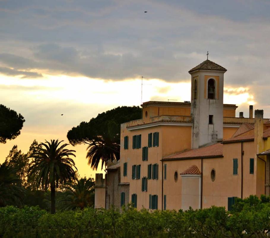 simonhotelpomezia en surroundings 003