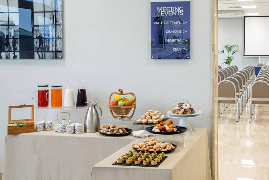 simonhotelpomezia en meeting-rooms 006